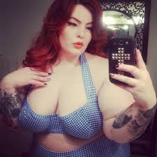 local curvy woman Whittier photo